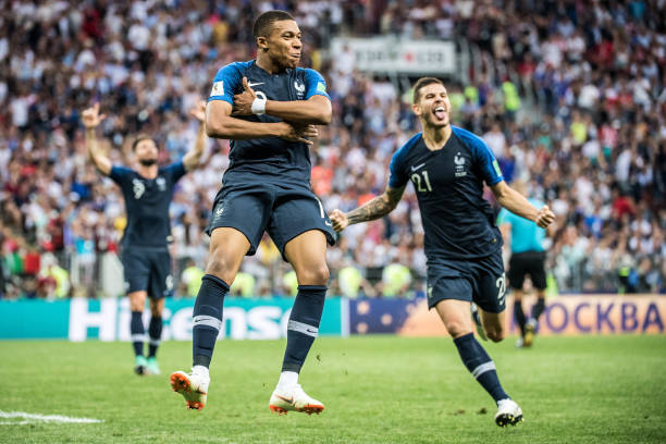 己在球队中 己在球队中