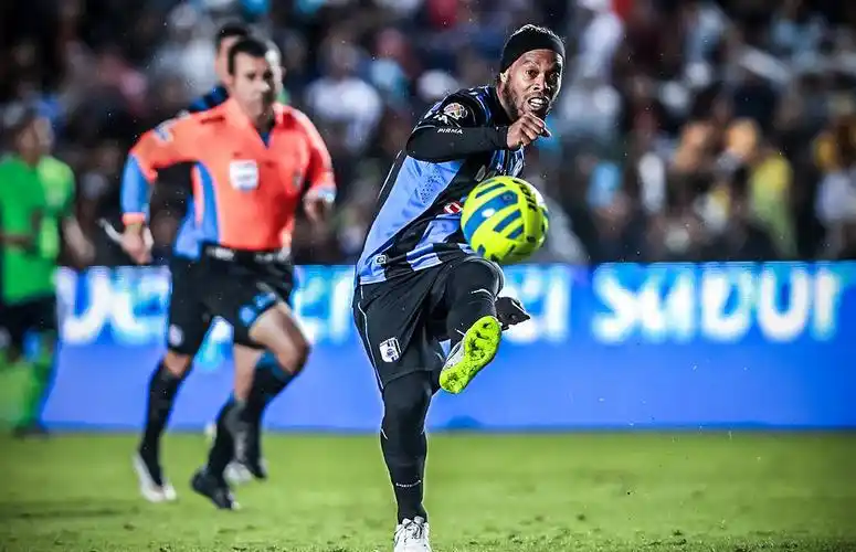 他选择退下 他选择退下